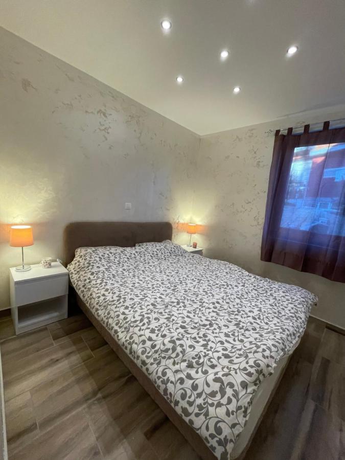 Apartman Una Apartment *