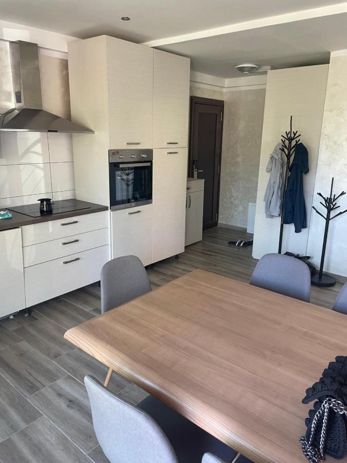 Apartman Una *