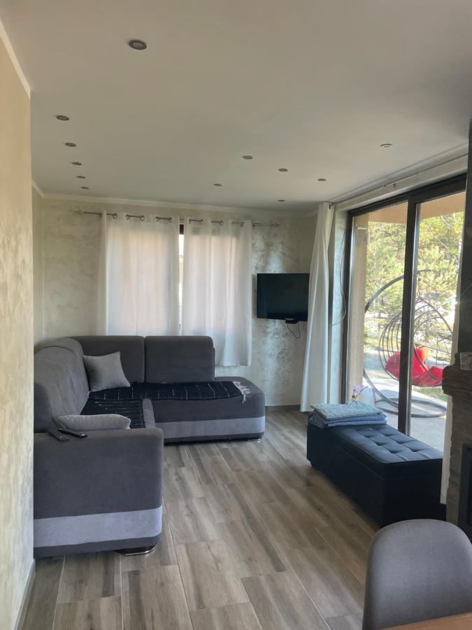 Apartman Una Lägenhet